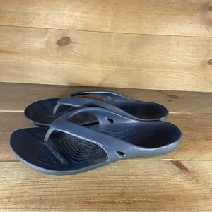 crocs kadee II womens size 9 shoes blue slip on thong comfort sandals